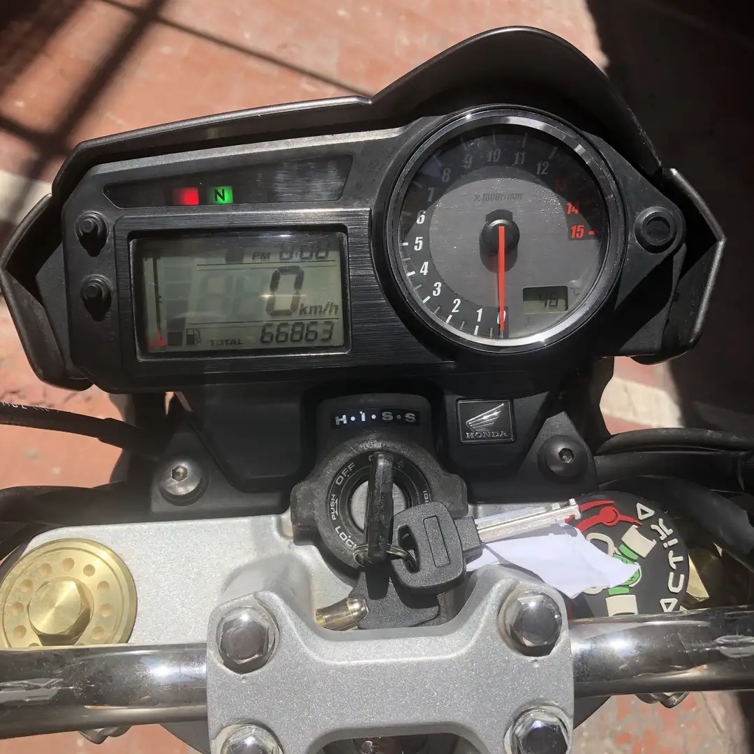 Honda Hornet - 2
