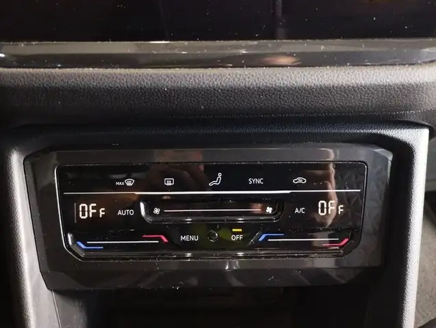 Volkswagen Tiguan view 8