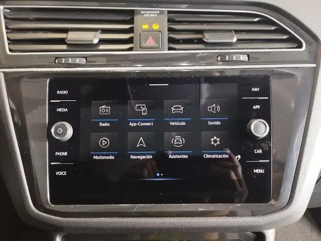 Volkswagen Tiguan view 10