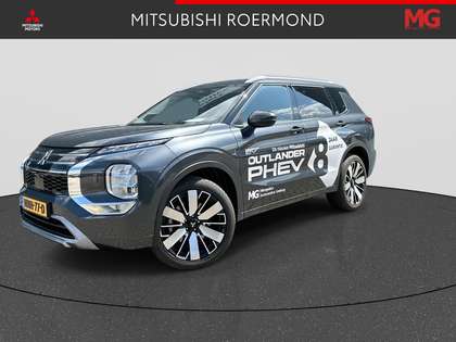 Mitsubishi Outlander 2.4 PHEV Instyle / DEMO / 360* Camera / Panoramisc