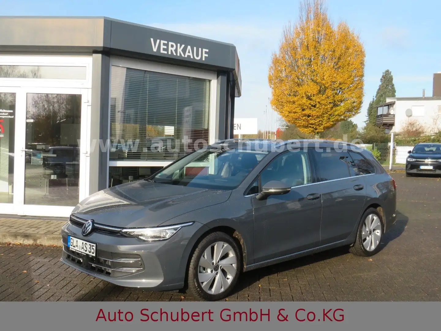 Volkswagen Golf VIII Variant 1.5 eTSI DSG Style Gris - 1