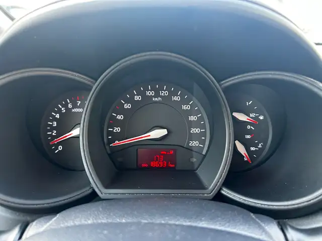 Kia Rio view 15