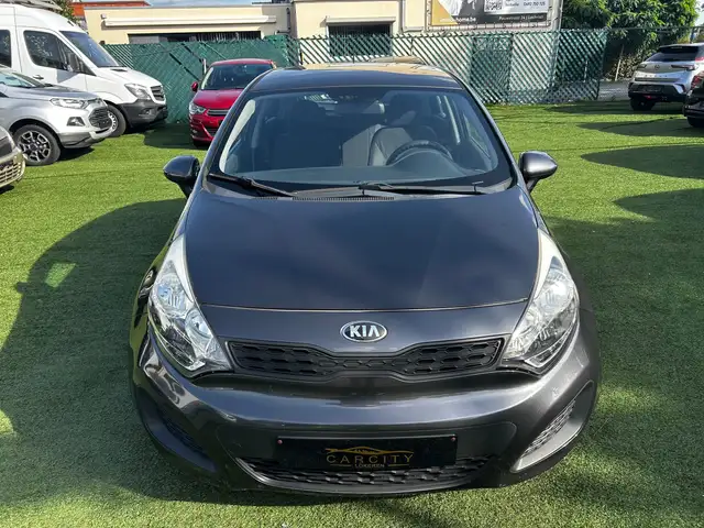 Kia Rio view 8