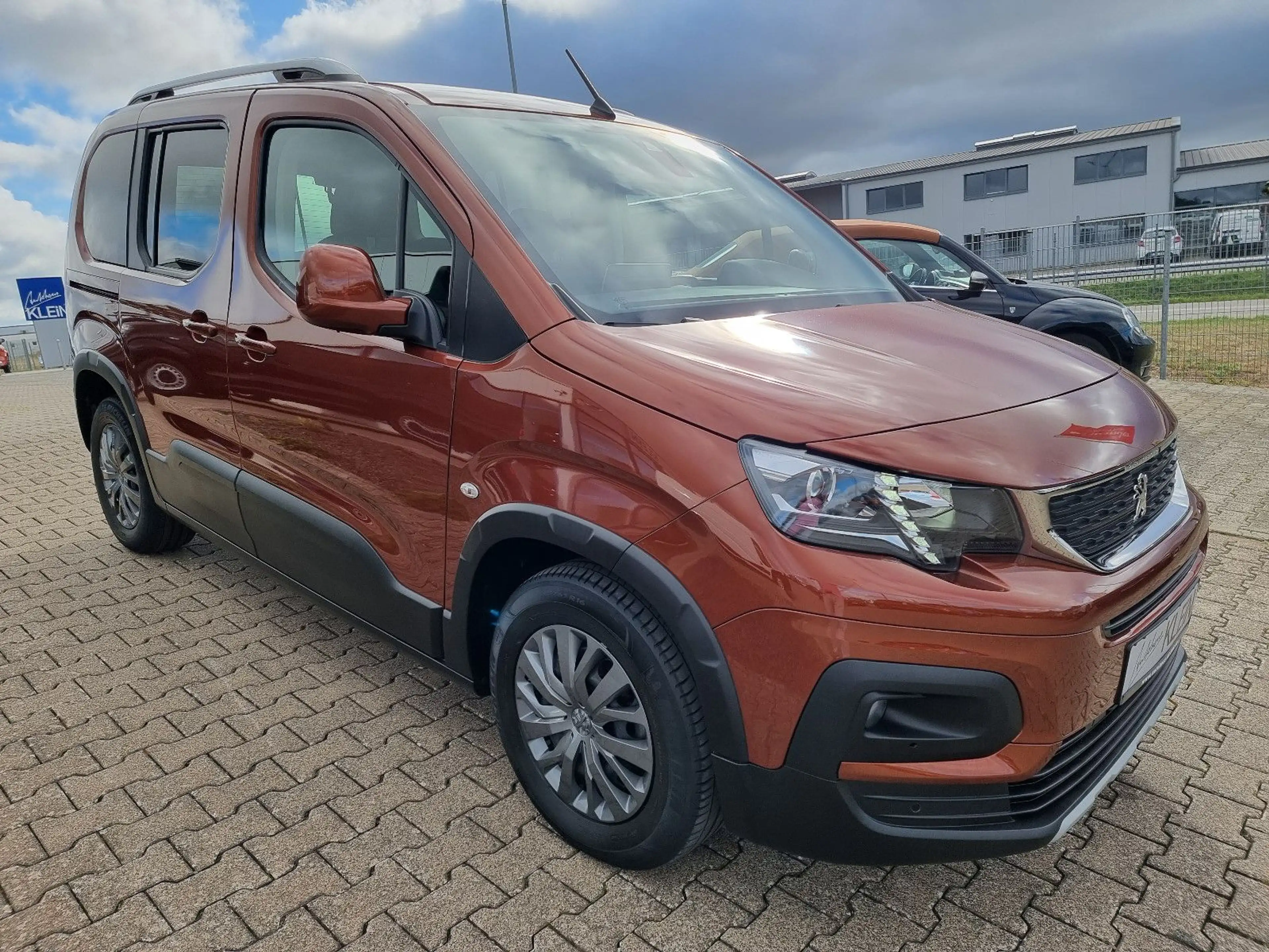 Peugeot Rifter Allure PureTech130 EAT8 KLIMA-CARPLAY-AHK — photo 8
