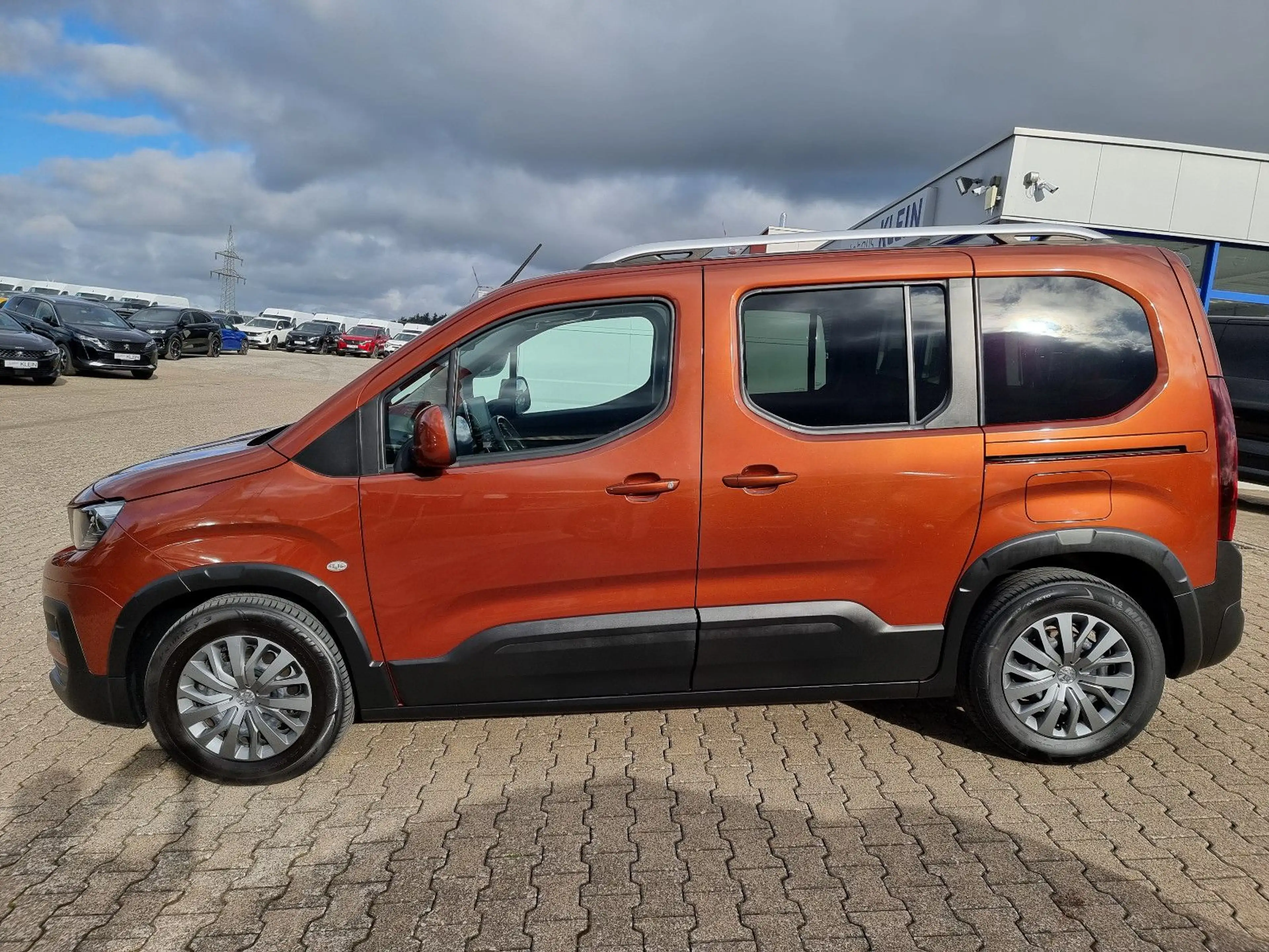 Peugeot Rifter Allure PureTech130 EAT8 KLIMA-CARPLAY-AHK — photo 3