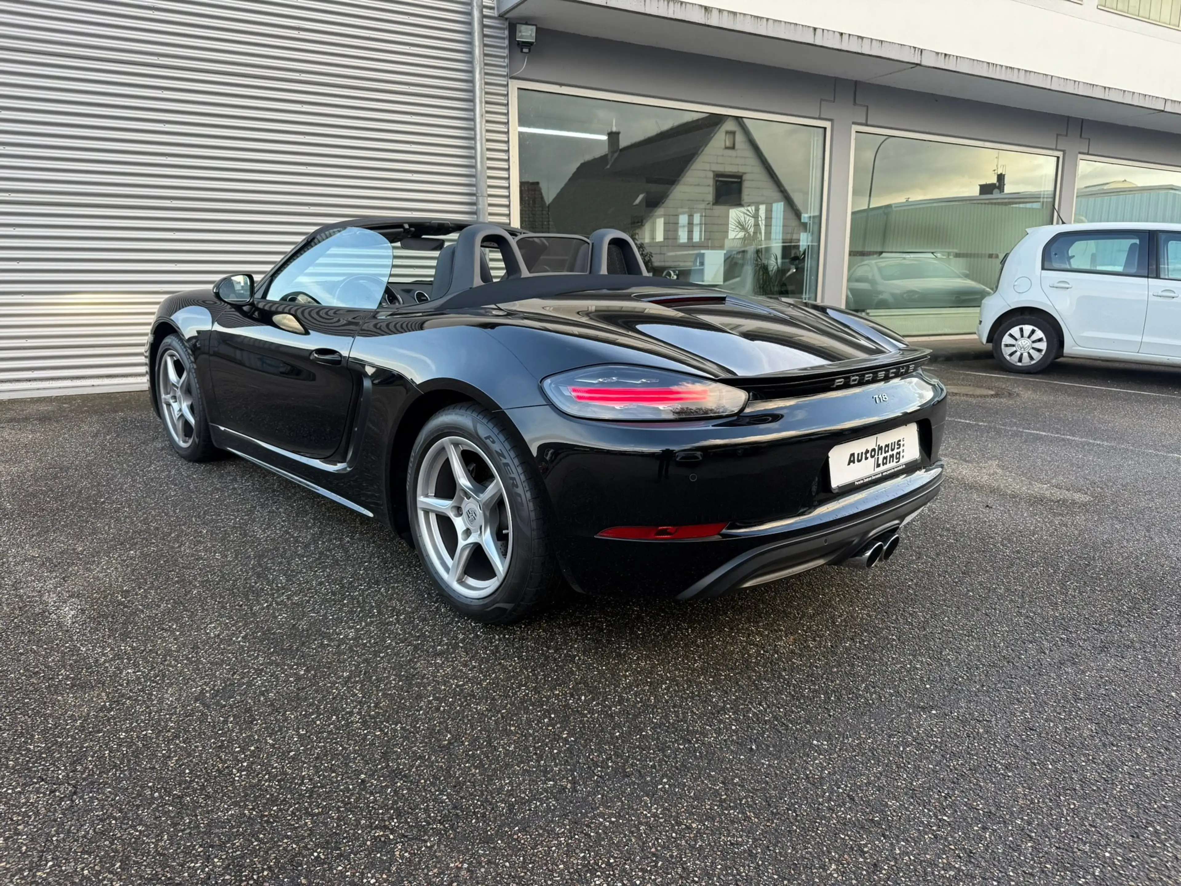 Porsche Boxster 718 — photo 8