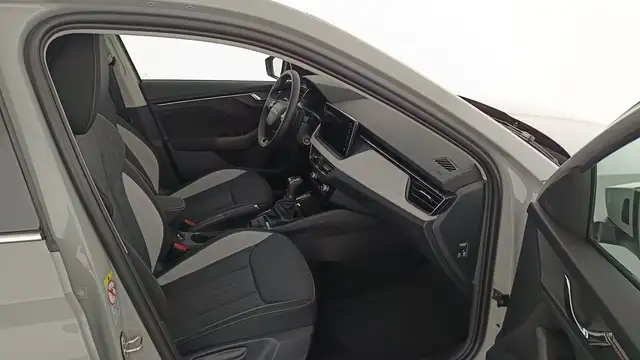 Skoda Scala view 10