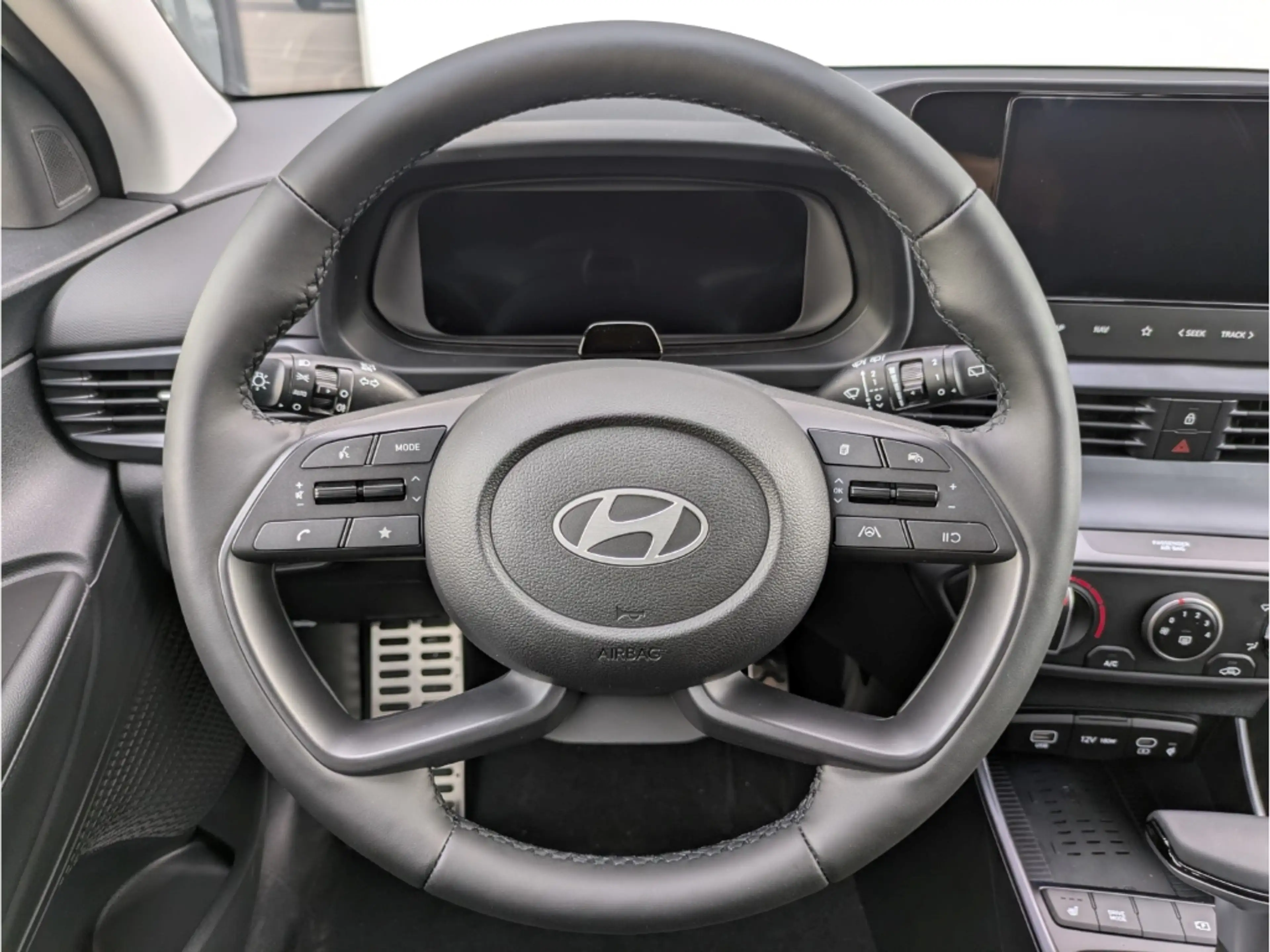 Hyundai BAYON FL (MY26) TREND 1.0 T-GDI 7-DCT Navi Digitales Coc — photo 8