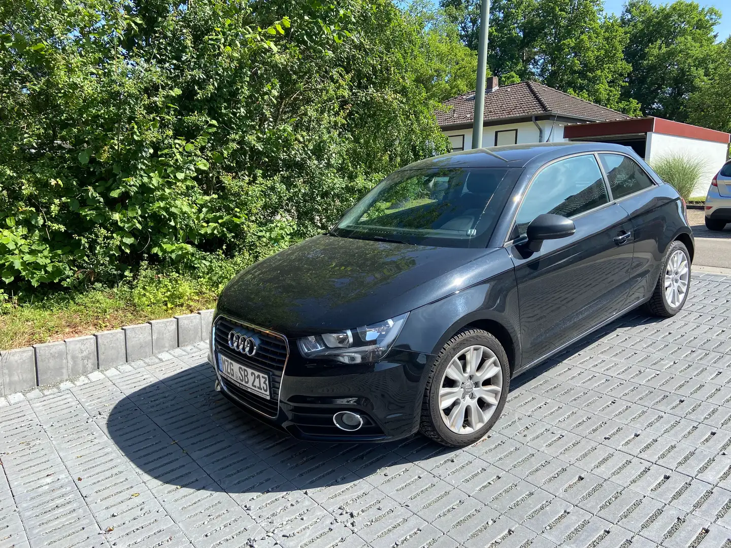 Audi A1 ambition Schwarz - 1