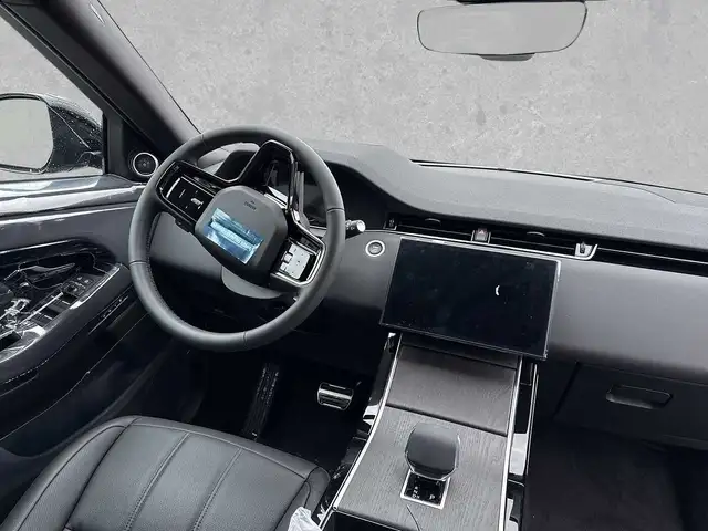 Land Rover Range Rover Evoque view 4