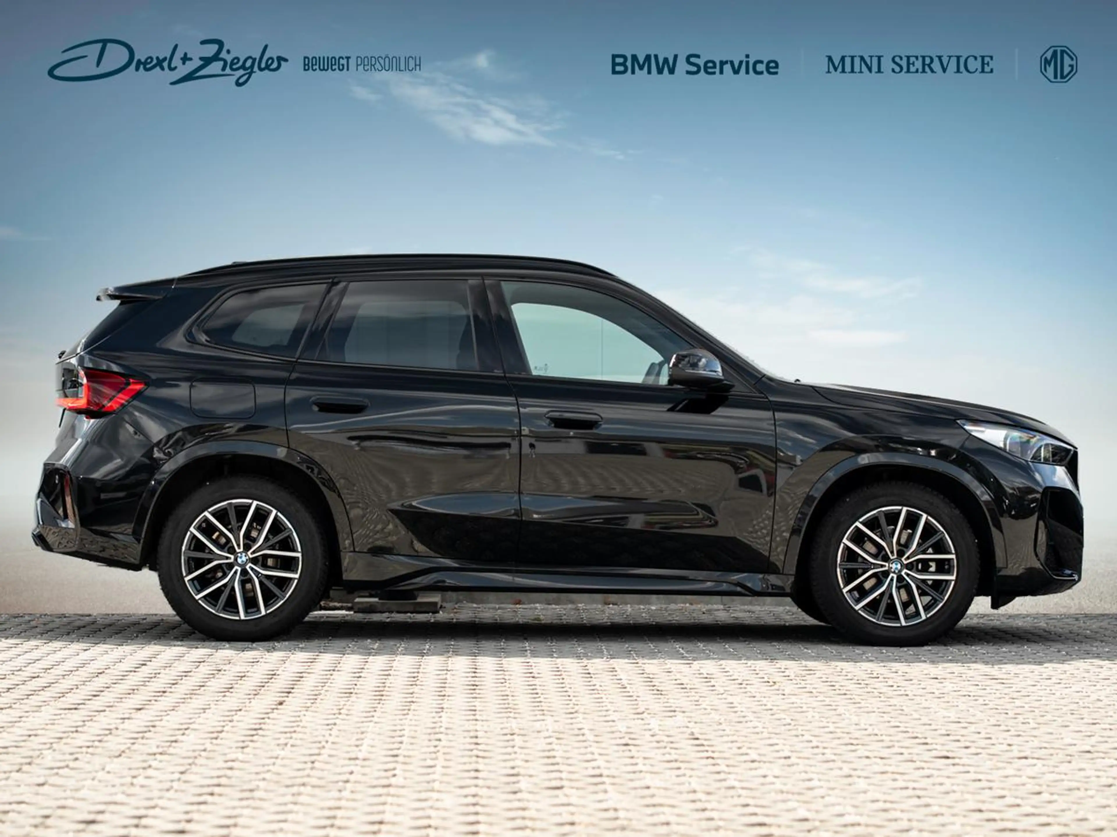 BMW X1 sDrive18d M-Sport PANO AHK aLED KoZg AktSitze — photo 2