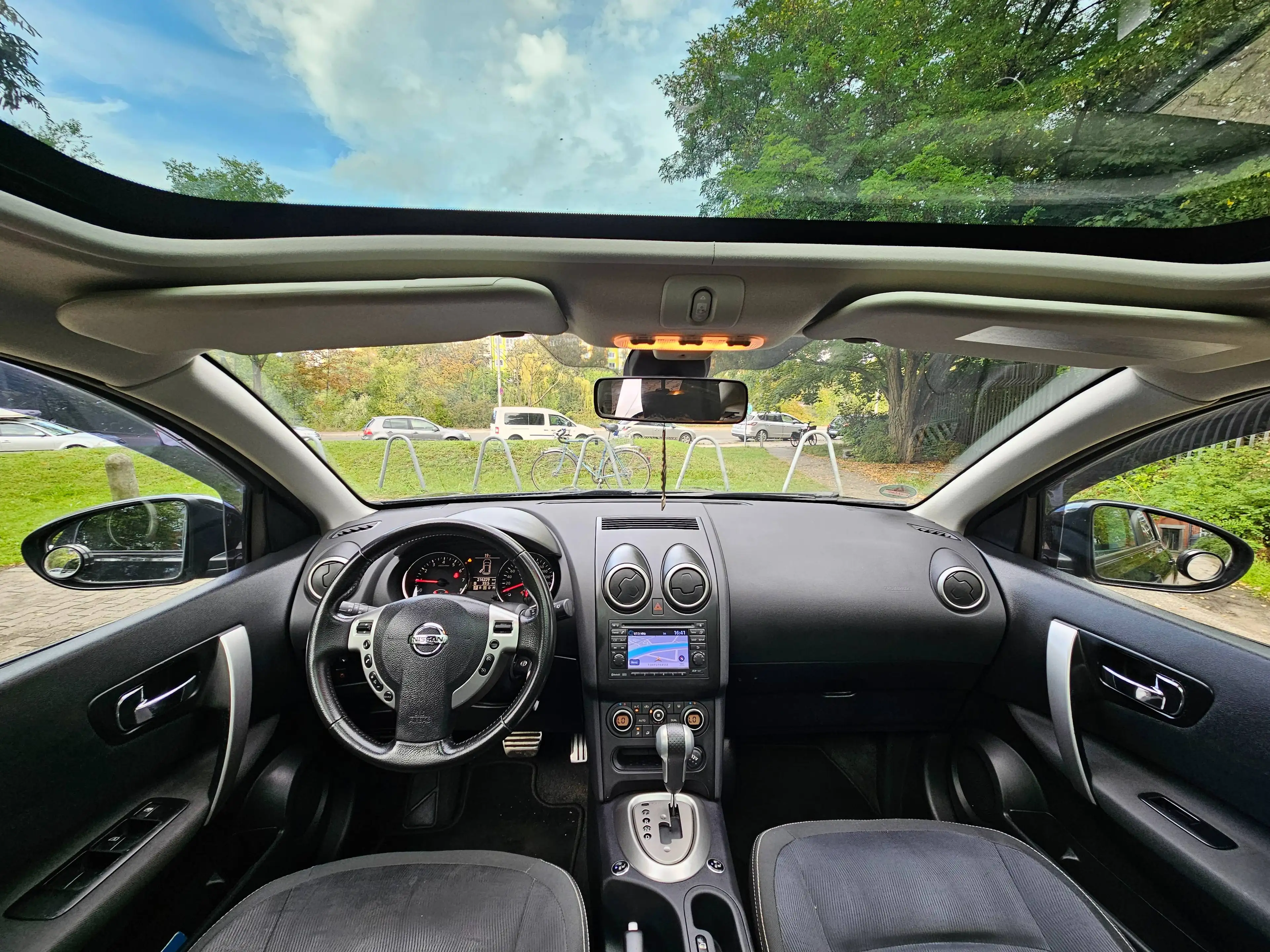 Nissan Qashqai Visia Automatik Panorama Cam Navi — photo 10