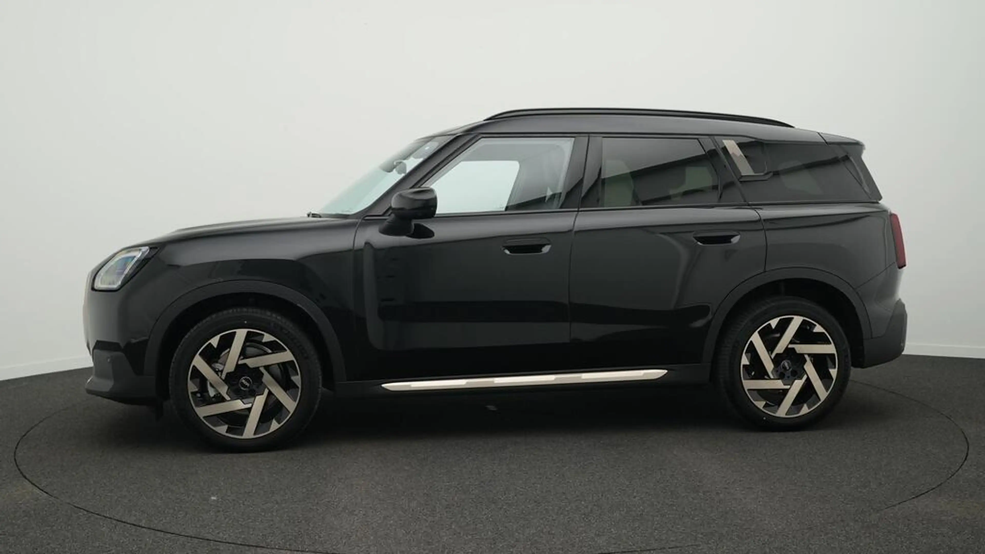 MINI Countryman C Favoured Trim — photo 2
