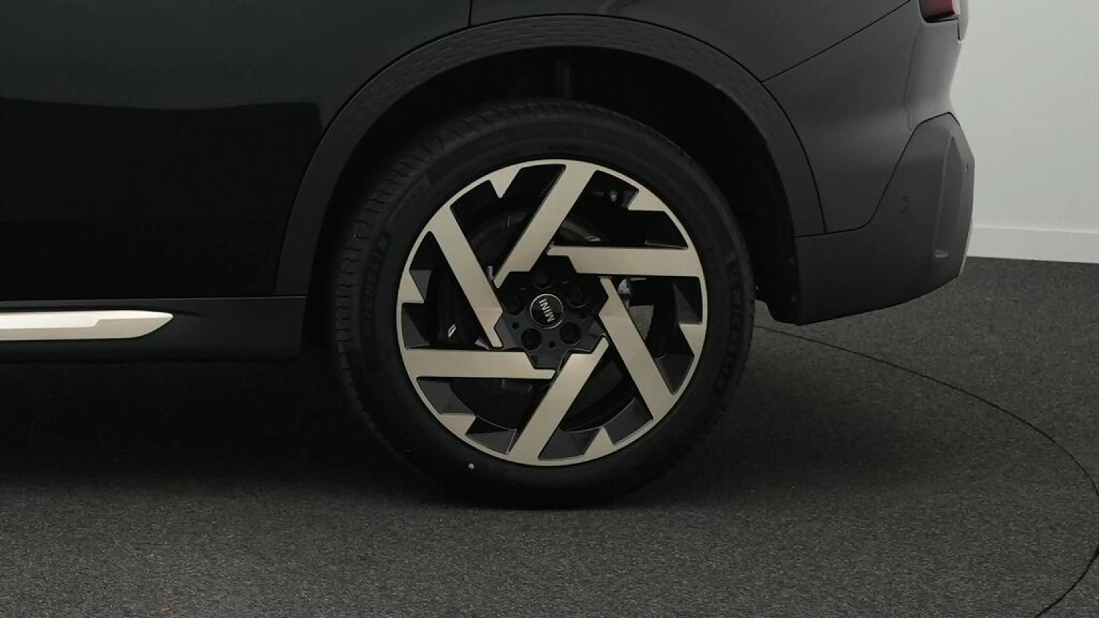 MINI Countryman C Favoured Trim — photo 10