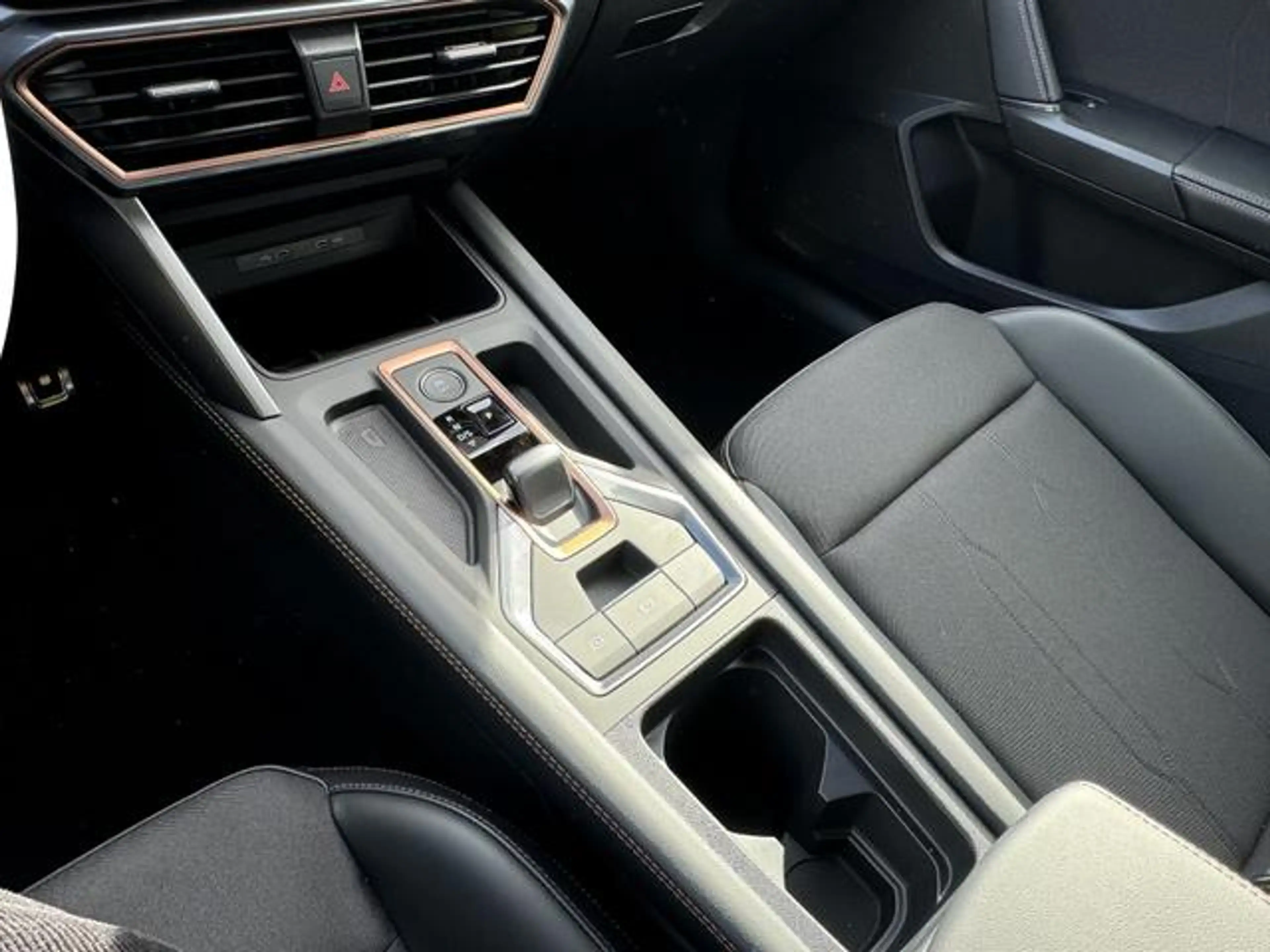 CUPRA Leon Sportstourer ST AHK+NAVI+eHK+KAMERA+ACC+... — photo 10
