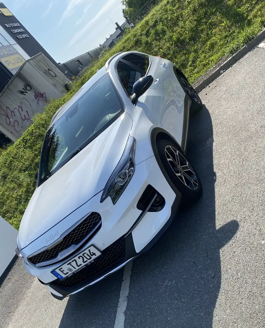 Kia XCeed Black Xdition Vollaustattung Top gepflegt Weiß - 1