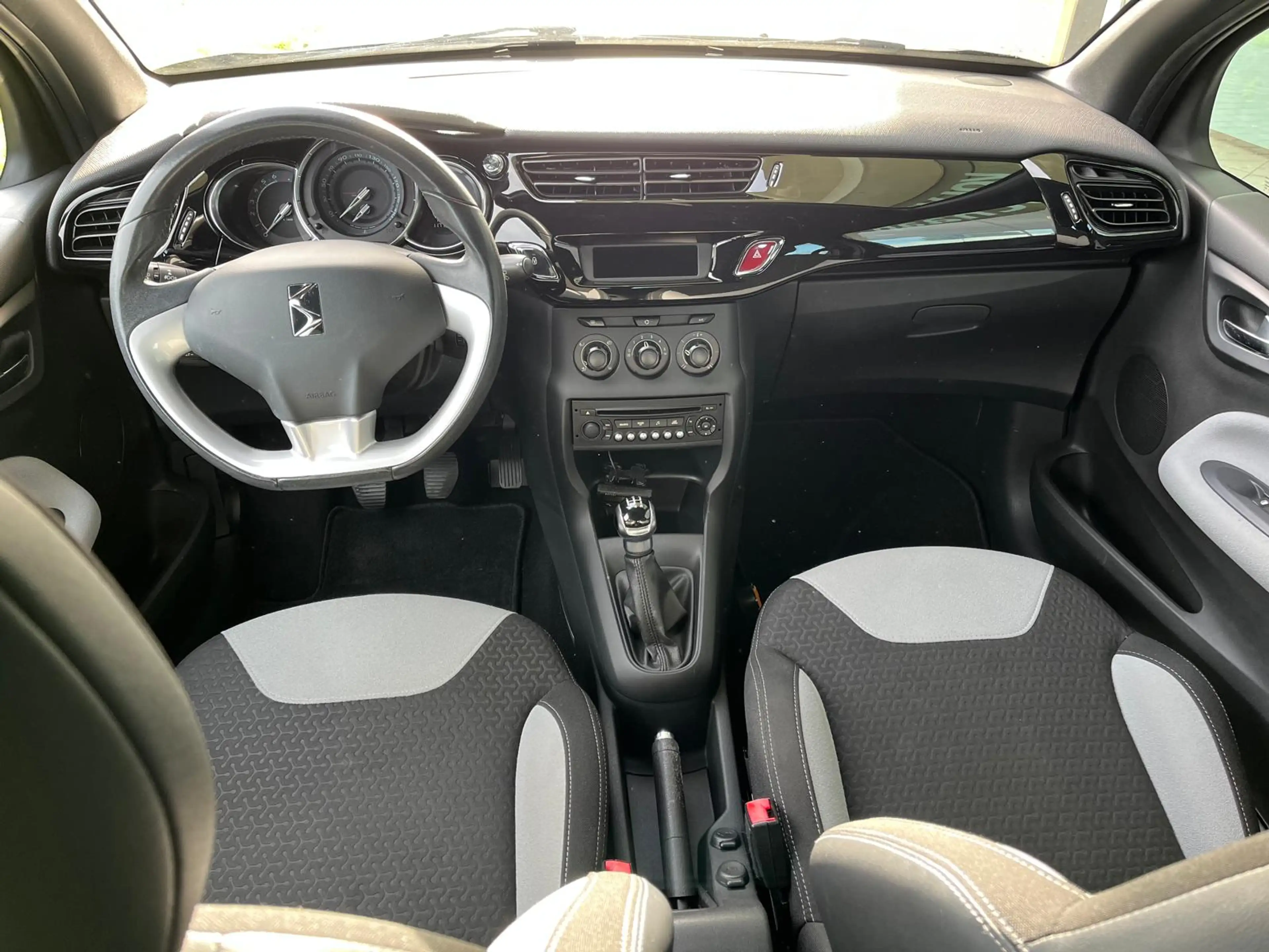 Citroen DS3 1.2 VTi Chic | Rijklaar incl garantie | Winterwiel — photo 10