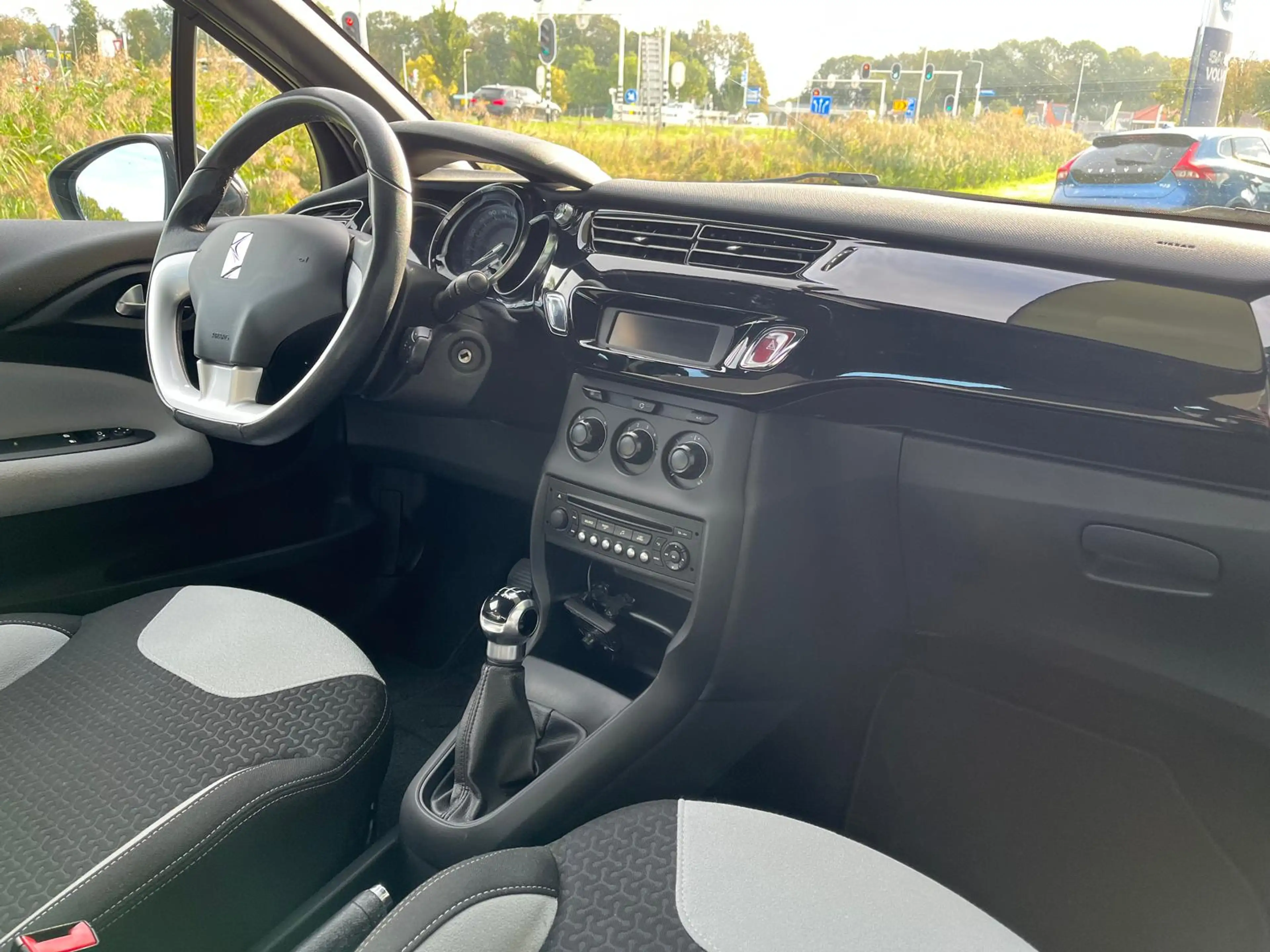 Citroen DS3 1.2 VTi Chic | Rijklaar incl garantie | Winterwiel — photo 11
