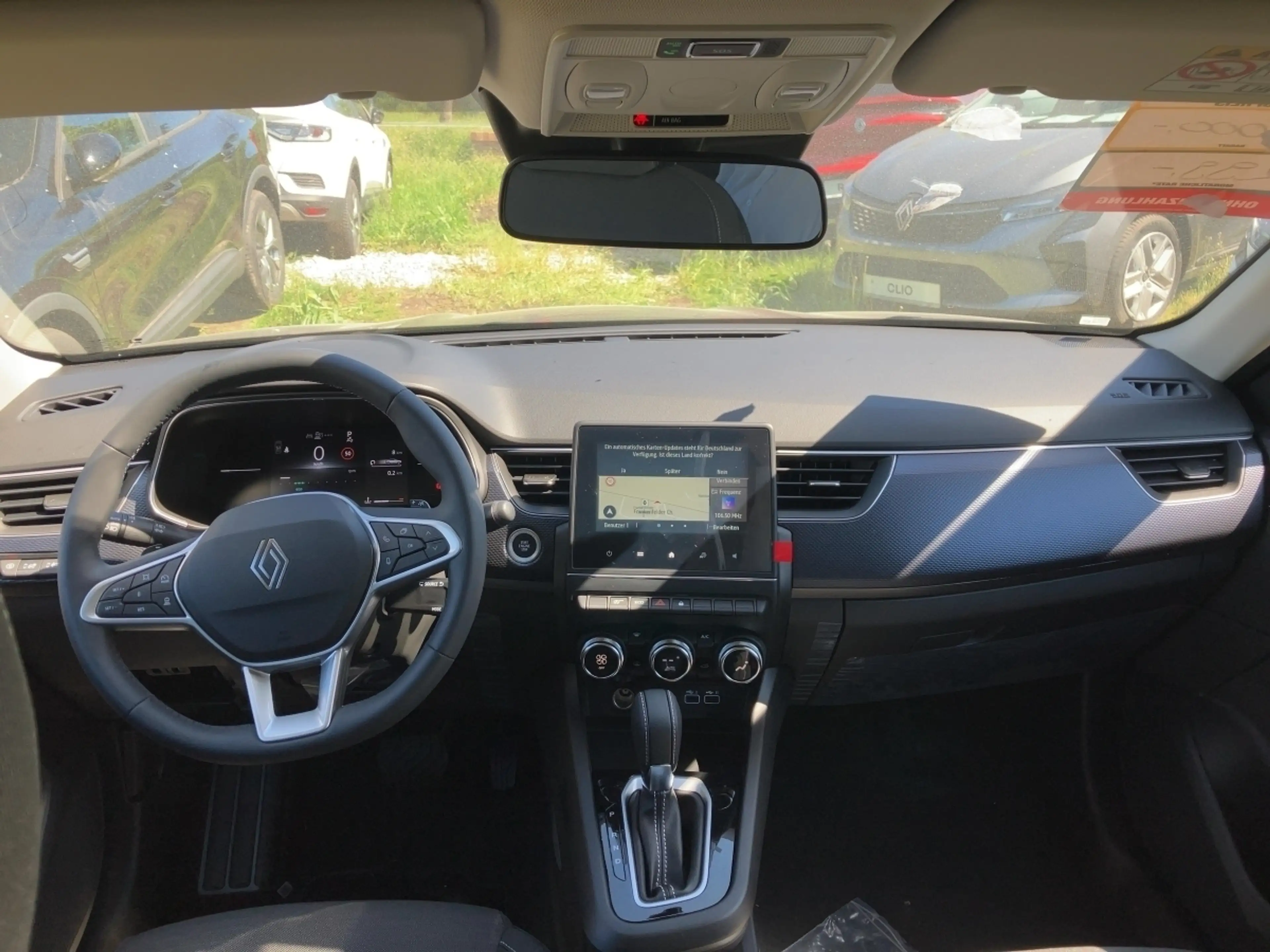 Renault Arkana EVOLUTION Mild Hybrid 140 AUTOMATIK — photo 9
