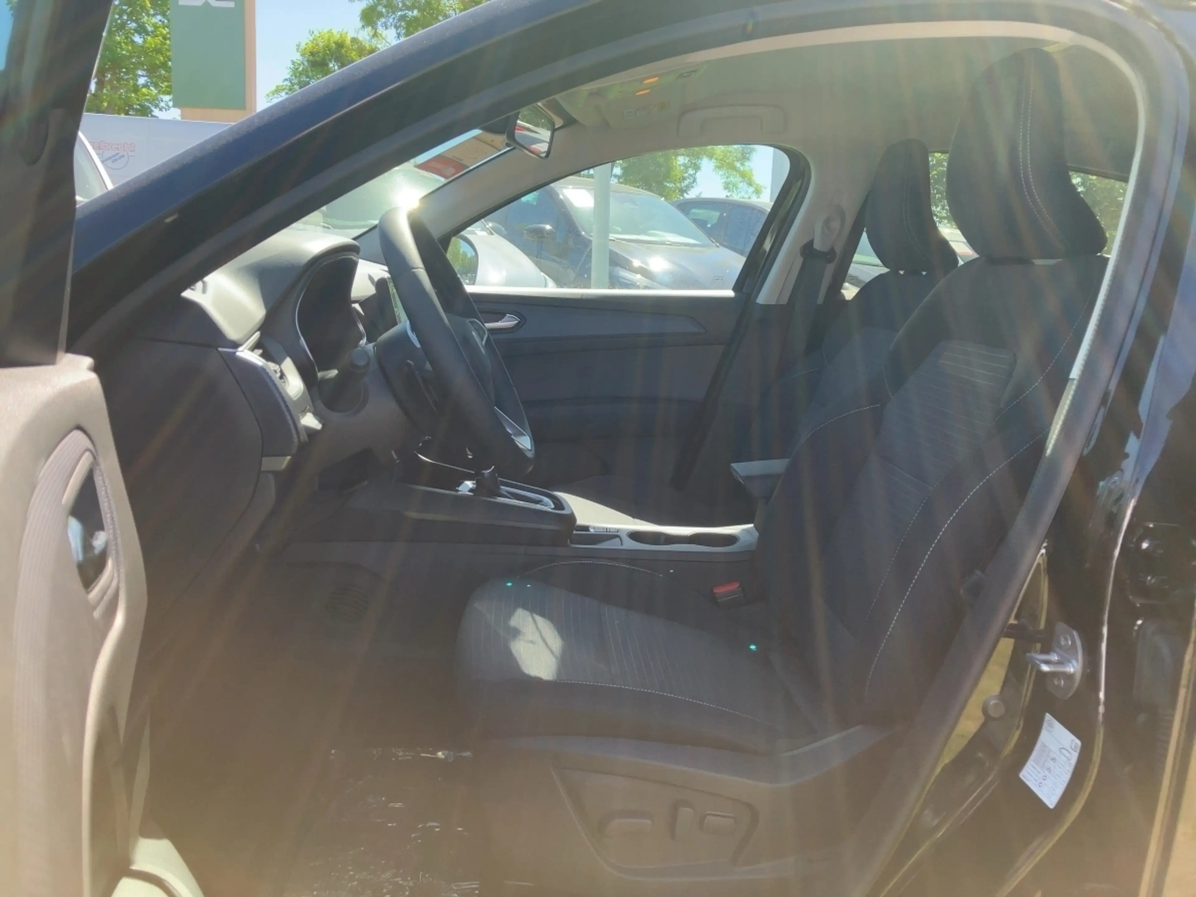 Renault Arkana EVOLUTION Mild Hybrid 140 AUTOMATIK — photo 7