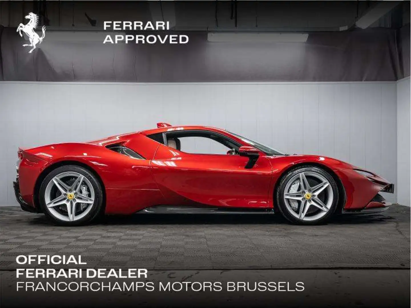 Ferrari SF90 Stradale Rosso - 2