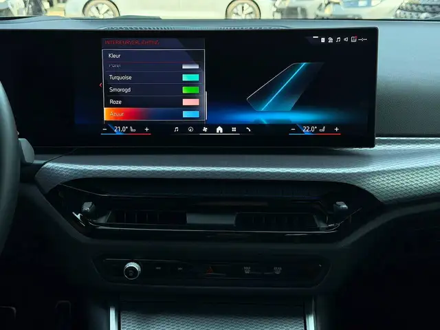 BMW 3 Series view 16