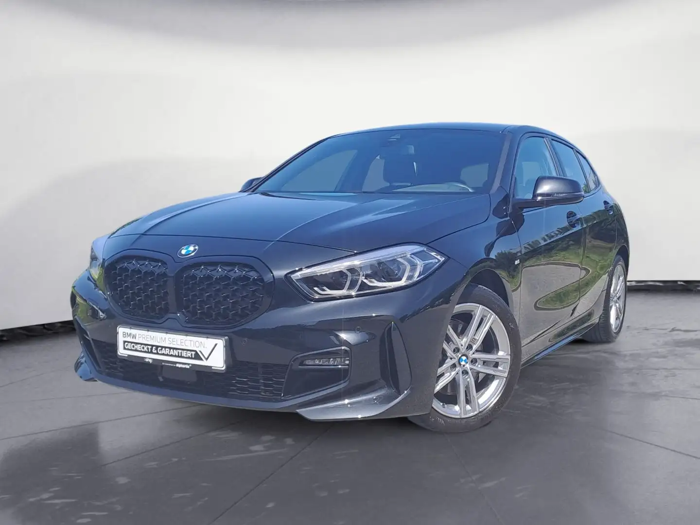 BMW 118 i M Sport Aut. Navi PDC Sitzheizung LED DAB Schwarz - 2