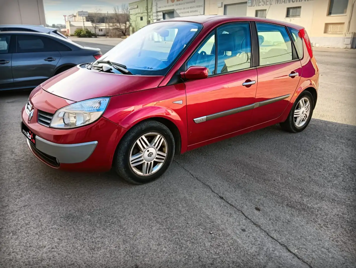 Renault Scenic 1.9dCi Expression Proactiva Violett - 2