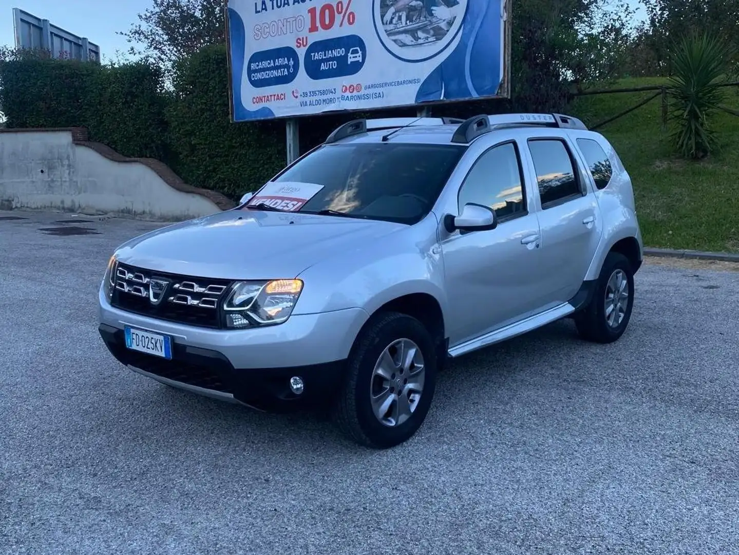 Dacia Duster Duster I 2014 1.5 dci Laureate 4x2 s Gris - 1