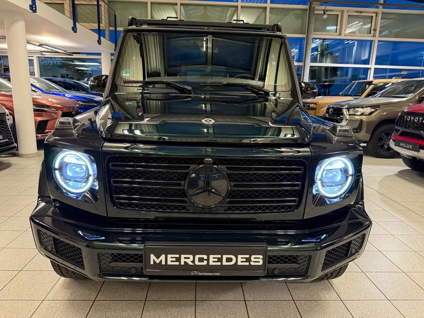 Mercedes-Benz G 400 - MANUFAKTUR-BURMESTER-MULTI LED-SSD-2024 Verde - 2