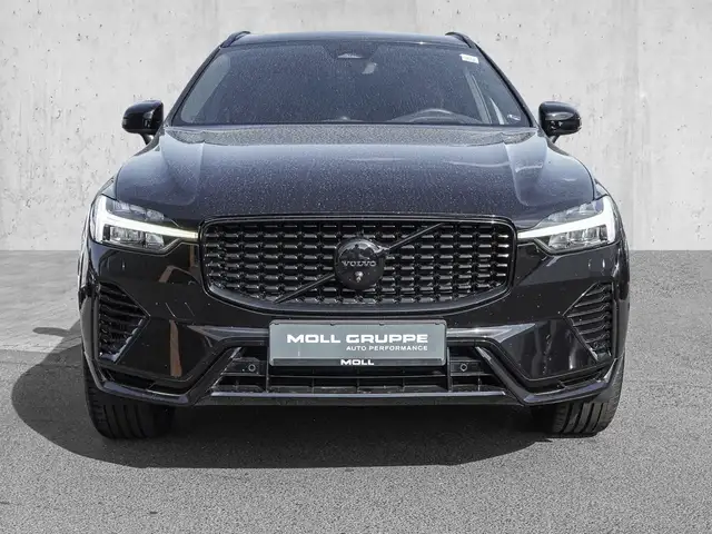 Volvo XC60 view 3