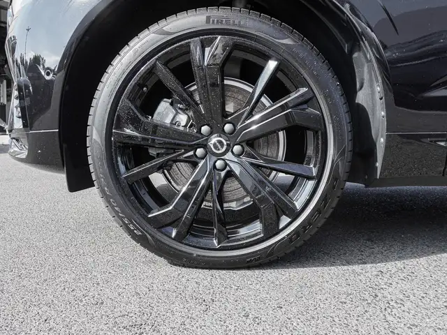 Volvo XC60 view 7