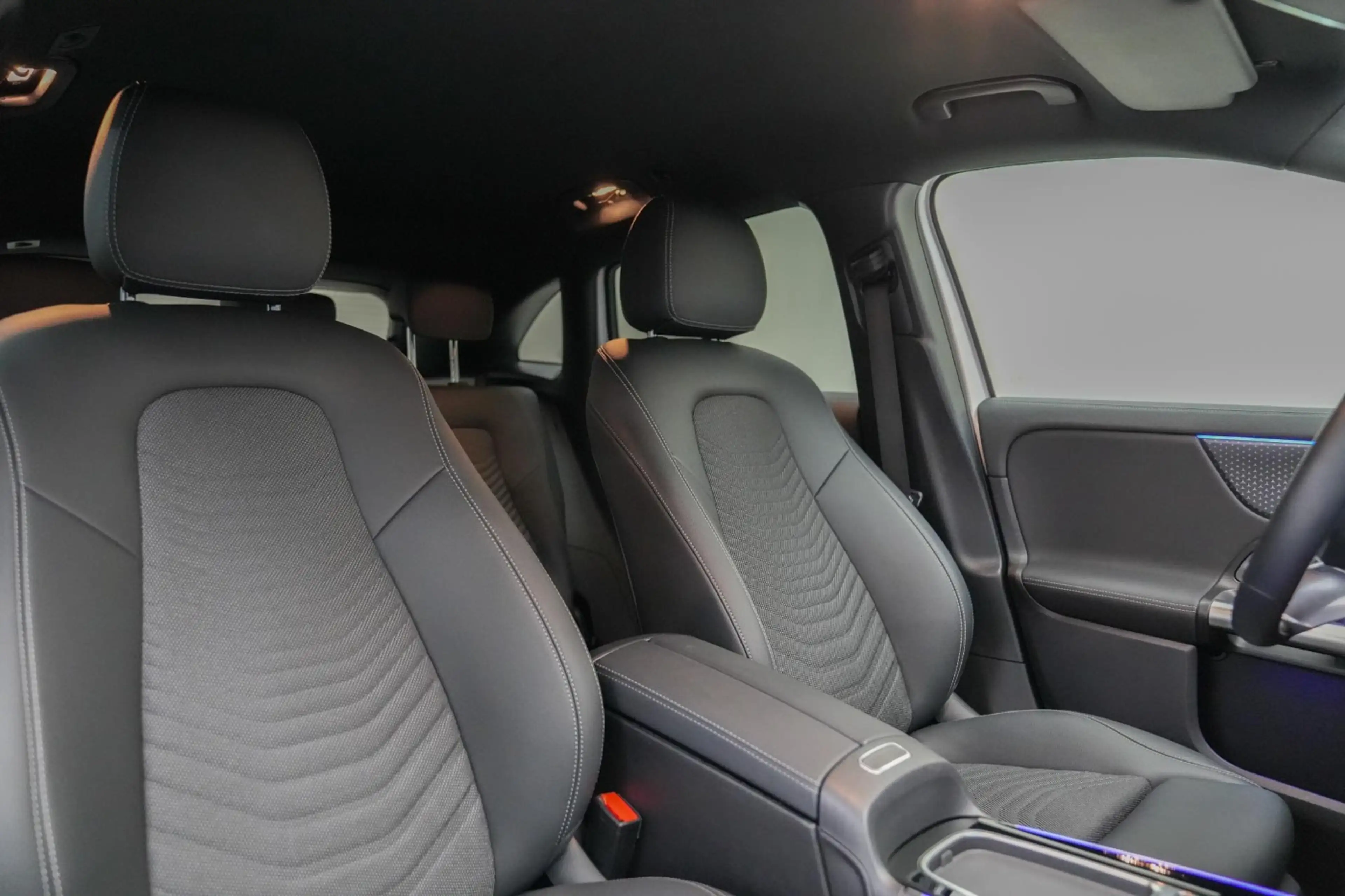 Mercedes-Benz GLA 200 d 4MATIC W-Paket KAM SpurH FLA el.Heck — photo 10