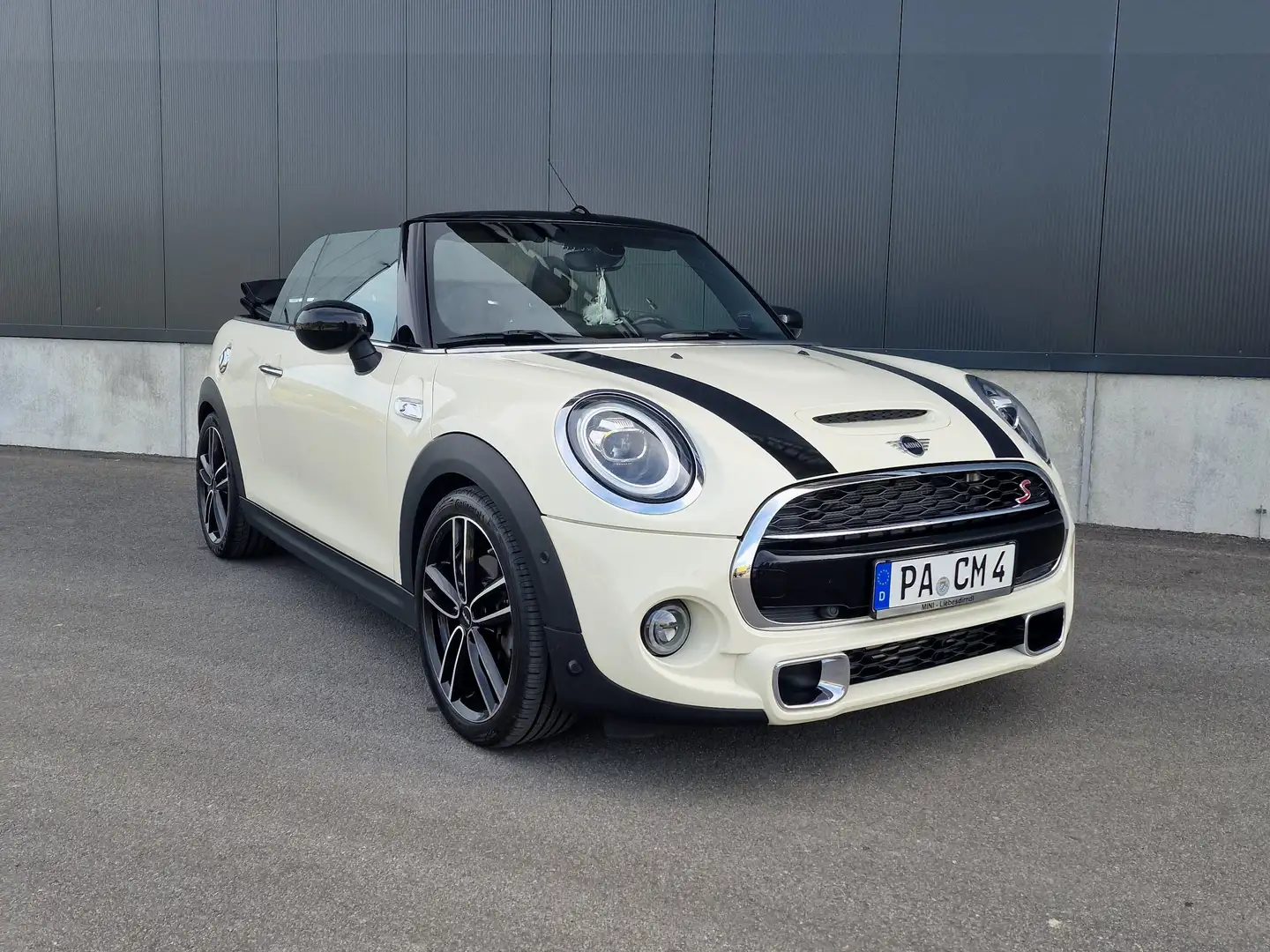 MINI Cooper S Cabrio Mini Cooper S Cabrio Aut. Cooper Works Edition Blanc - 1