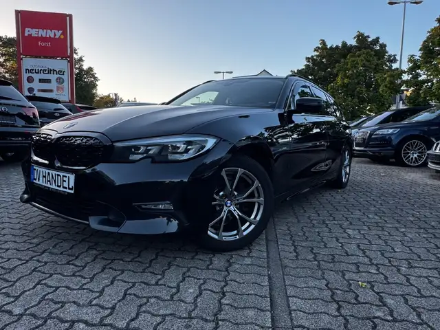 Bmw 318 d Sport Line *Mild Hybrid/PDC/Navi*