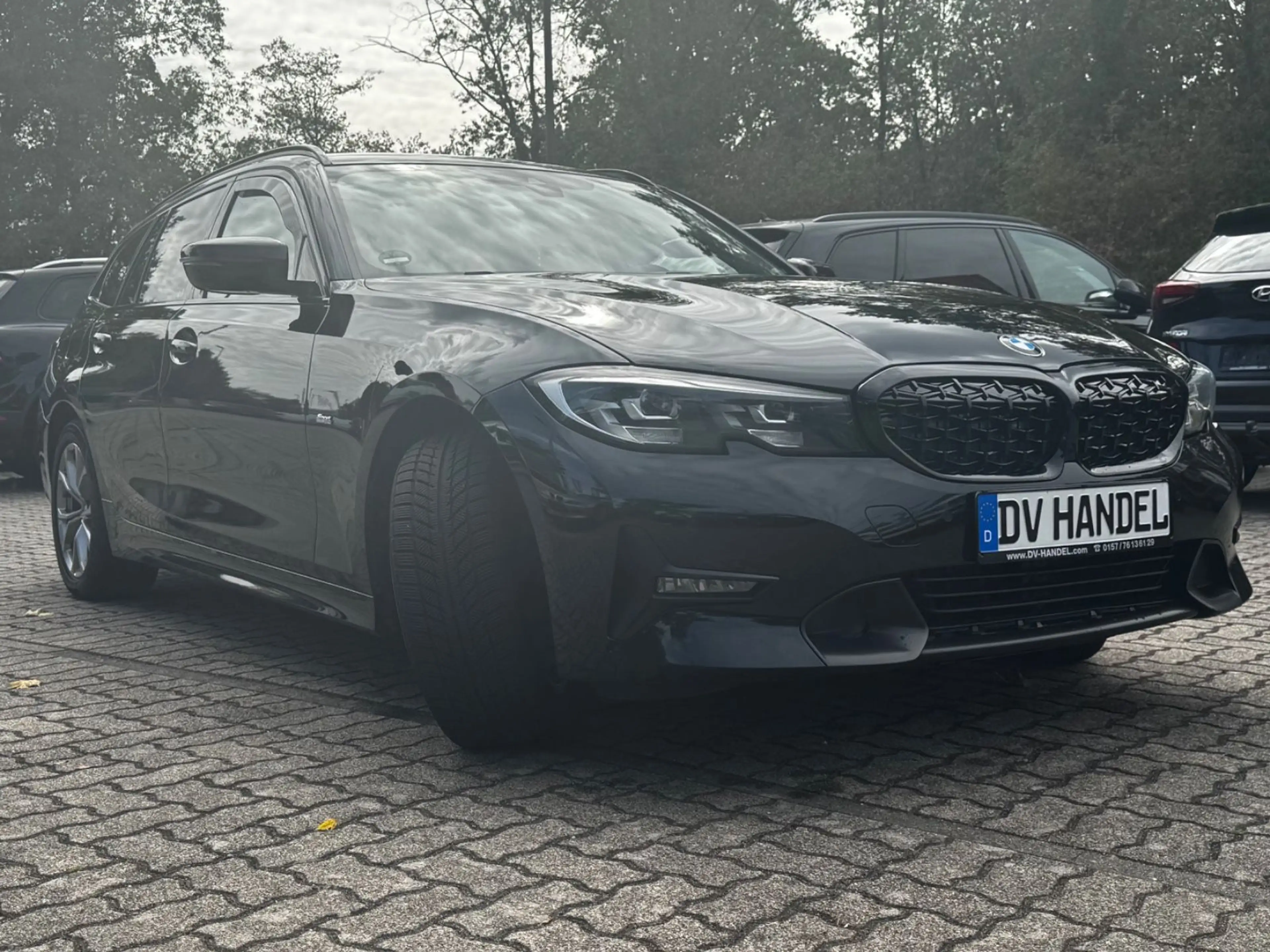 BMW 318 d Sport Line *Mild-Hybrid/PDC/Navi* — photo 3