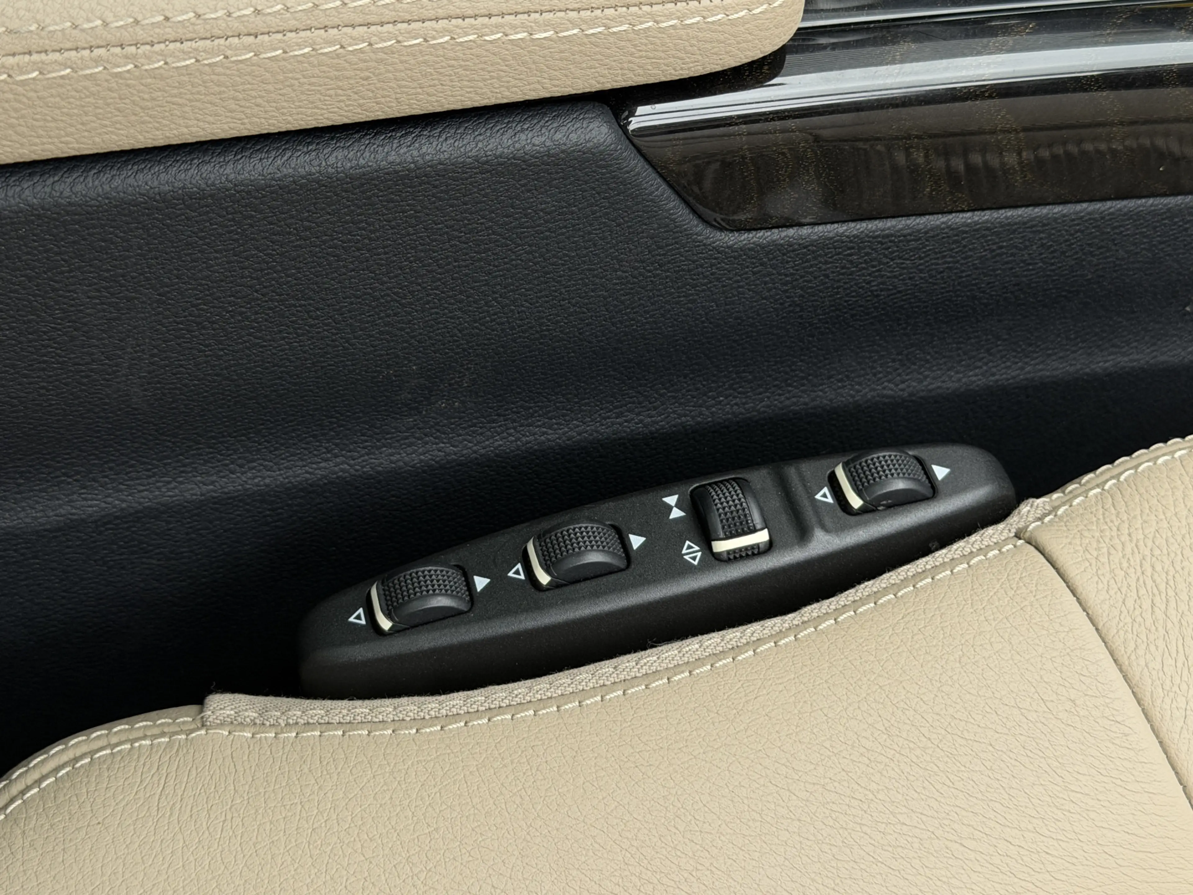 Mercedes-Benz E 350 CGI Avantgarde 4-Matic I Aut. I Leder I Pano.dak I — photo 17