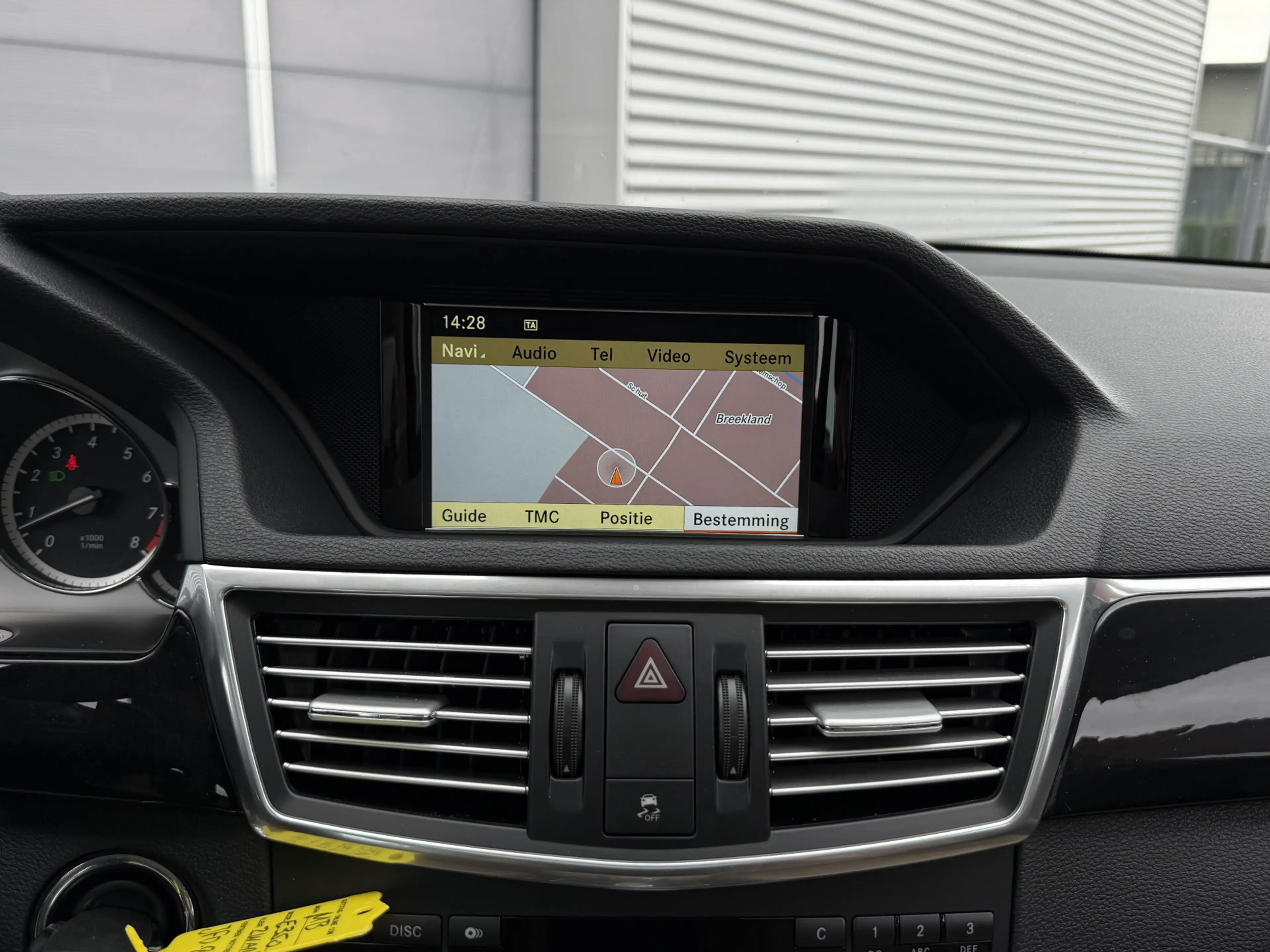 Mercedes-Benz E 350 CGI Avantgarde 4-Matic I Aut. I Leder I Pano.dak I — photo 21