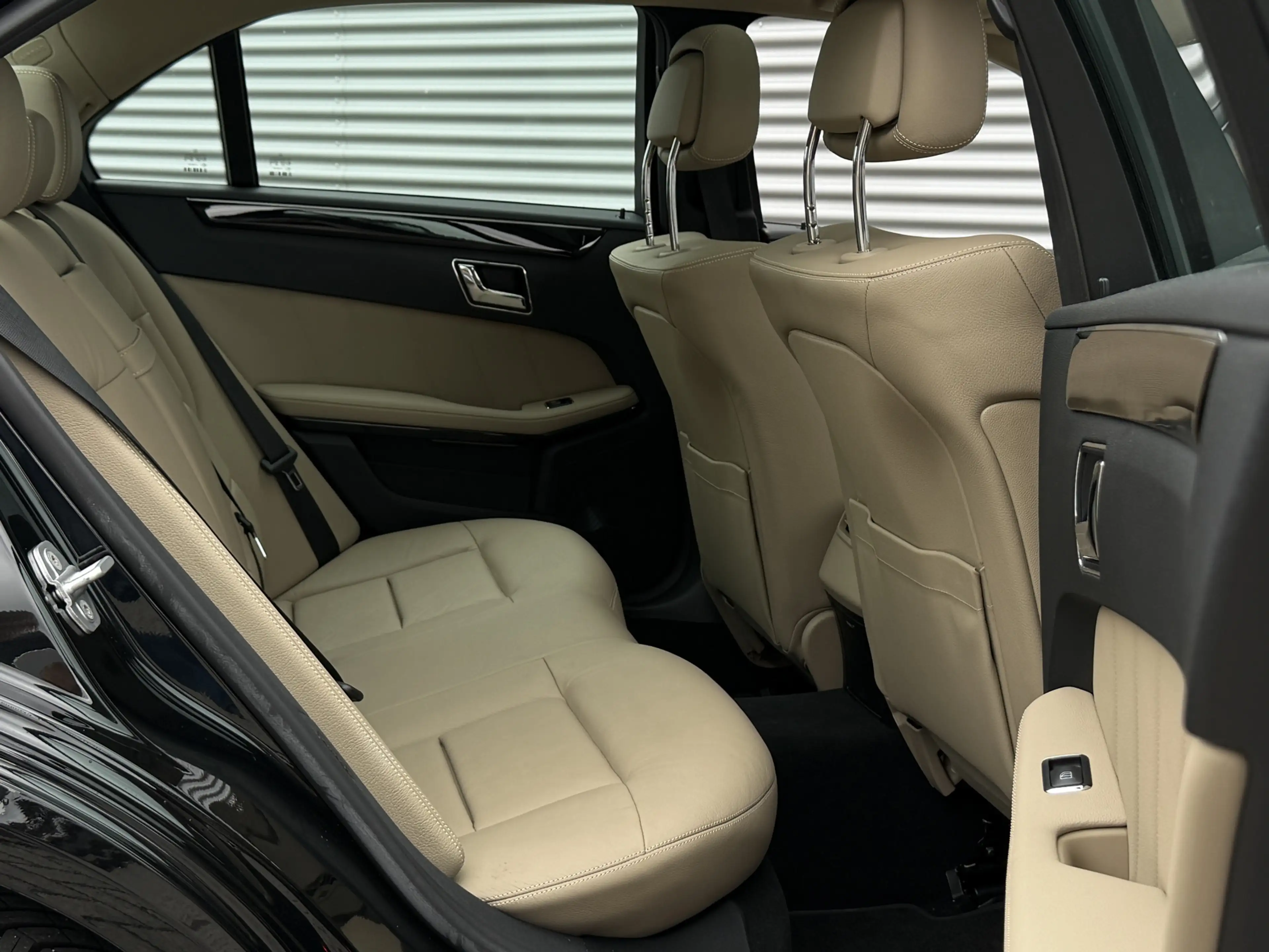Mercedes-Benz E 350 CGI Avantgarde 4-Matic I Aut. I Leder I Pano.dak I — photo 10