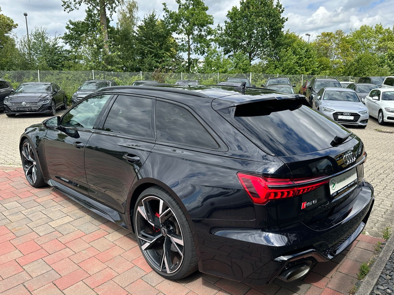 Audi RS6 Avant 4.0 TFSI quattro*PANO*MATRIX*360°*B&O* — photo 10