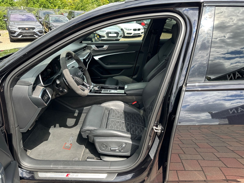 Audi RS6 Avant 4.0 TFSI quattro*PANO*MATRIX*360°*B&O* — photo 11