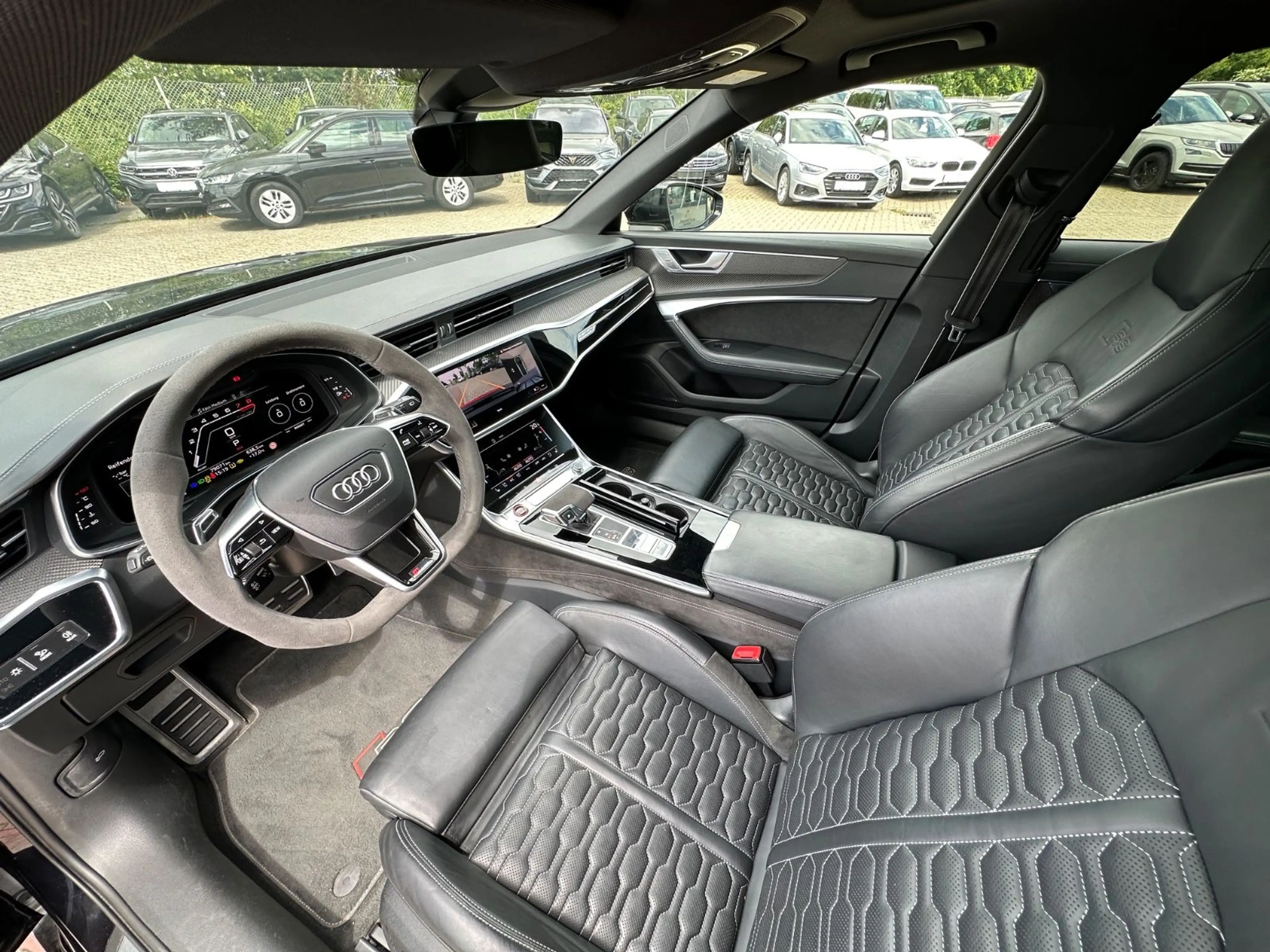 Audi RS6 Avant 4.0 TFSI quattro*PANO*MATRIX*360°*B&O* — photo 12