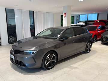 1.6 PHEV 180cv AT8 Bus.Elegance Navi Keyless 17”