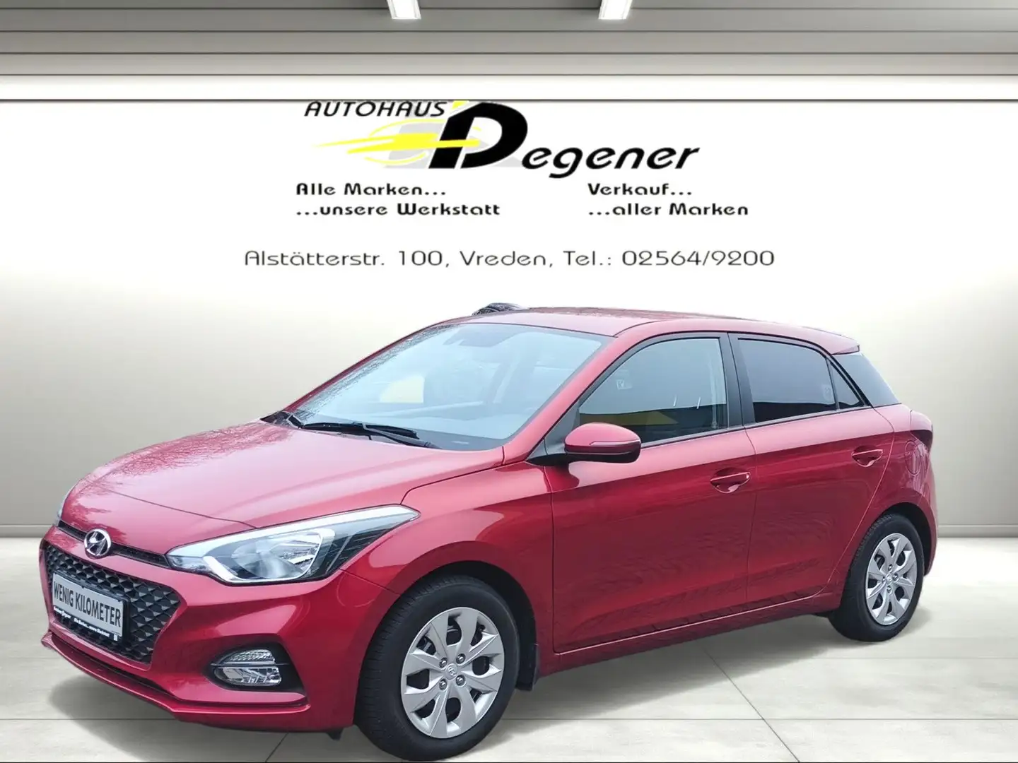 Hyundai i20 / AHK abn. 75 KG Stützl. / wenig KM Rot - 2