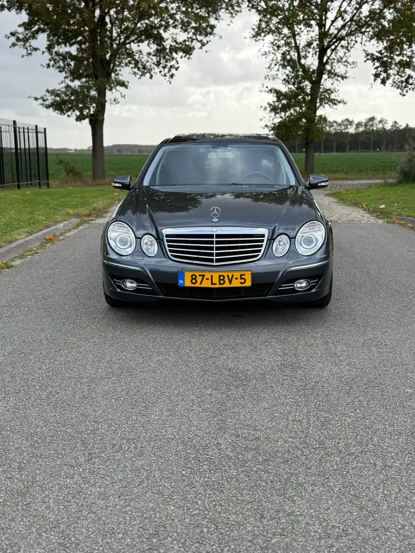 Mercedes-Benz E 350 Avantgarde CGI BENZINE V6 Grijs - 2