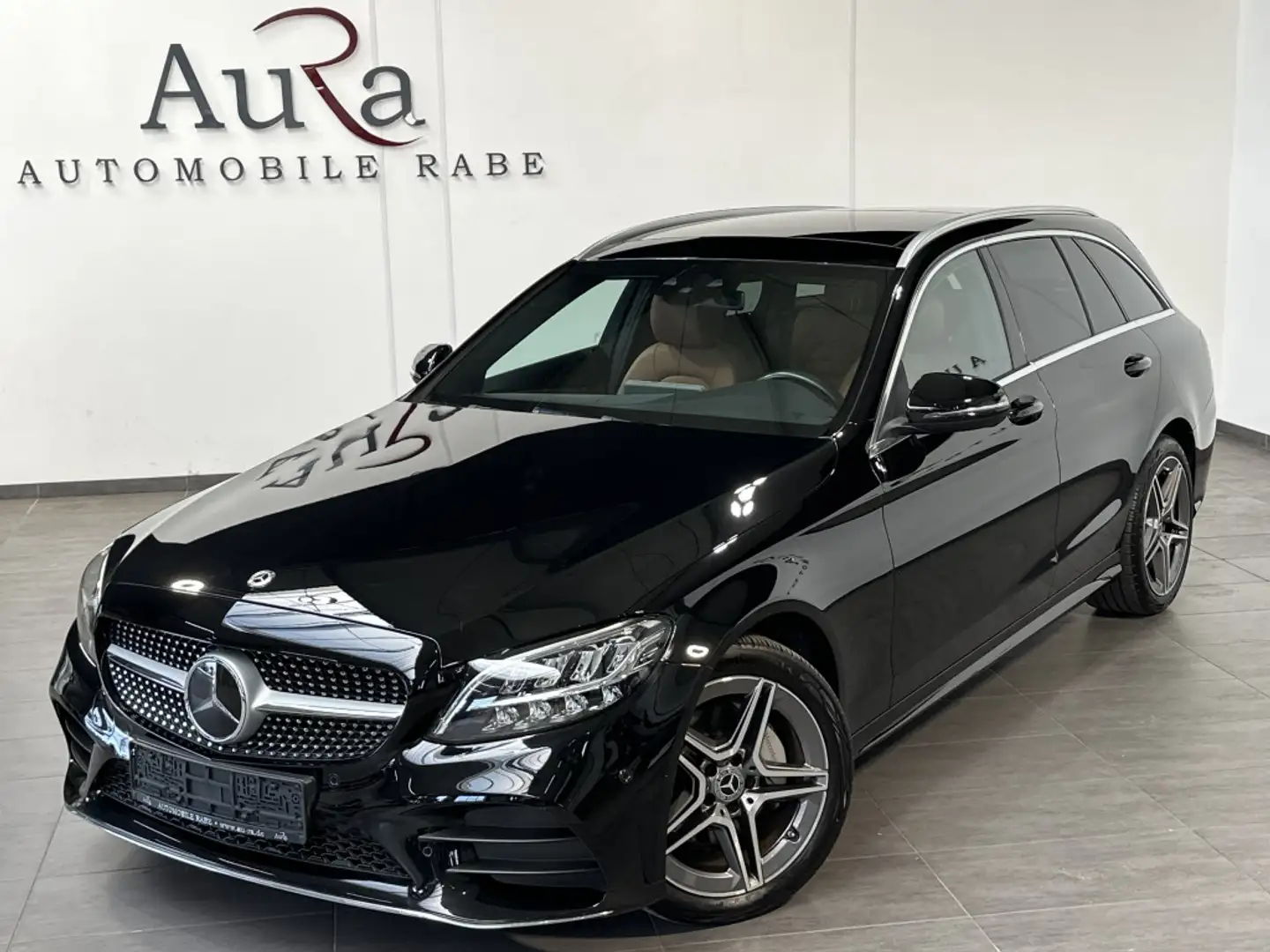 Mercedes-Benz C 220 T 4M AMG-Line NAV+LED+PANO+DISTRONIC+1HD Černá - 2