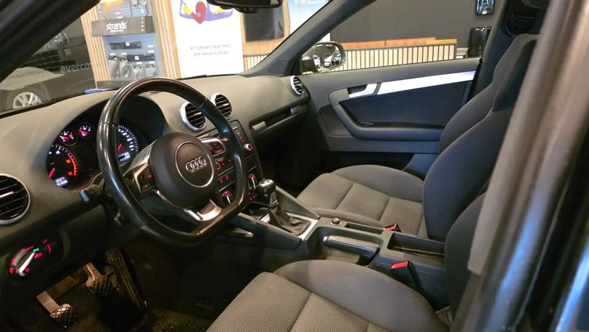 Audi A3 A3 Sportback 1.6 TDI 105 Ambition - 2