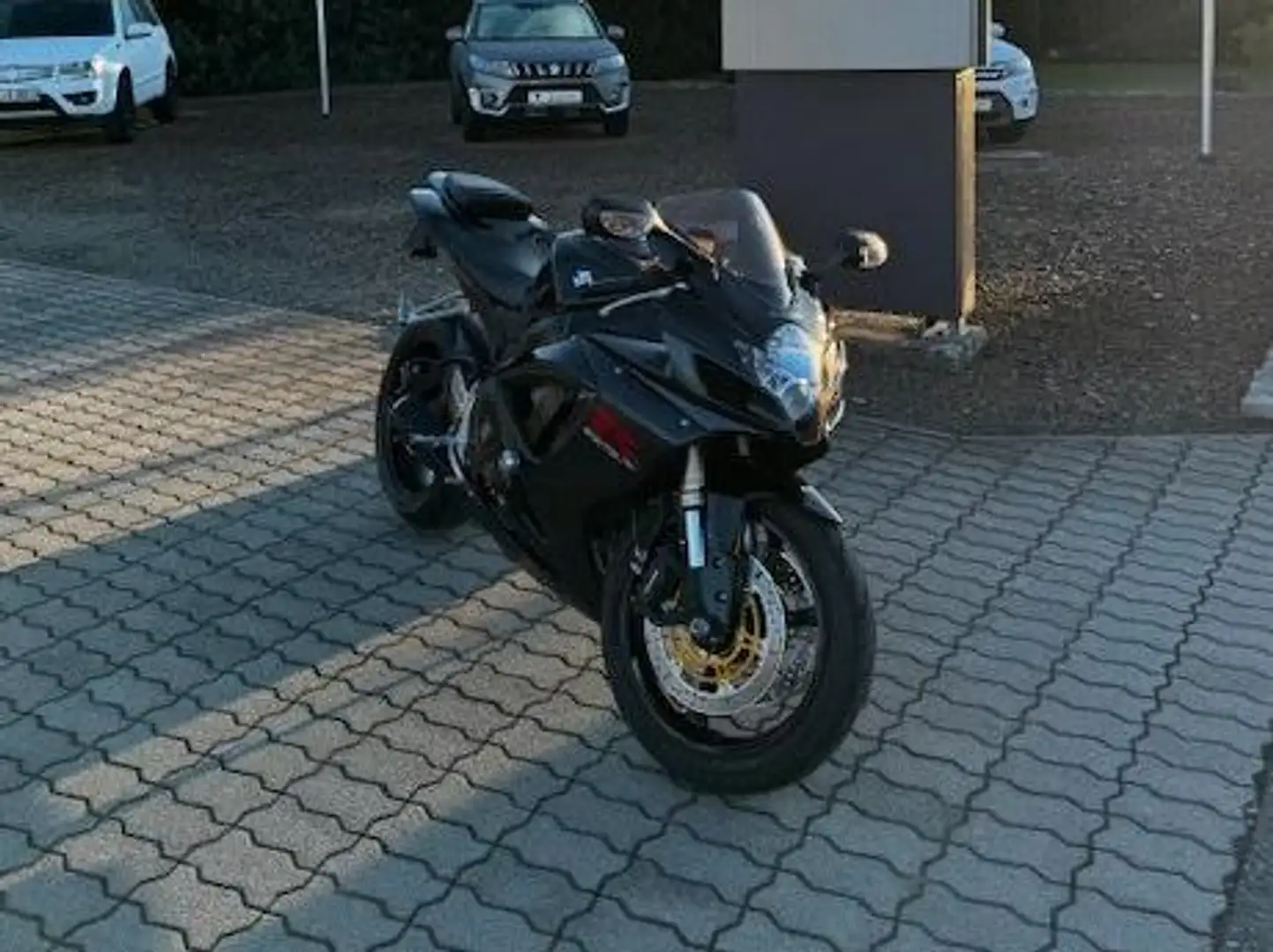 Suzuki GSX-R 600 Schwarz - 1
