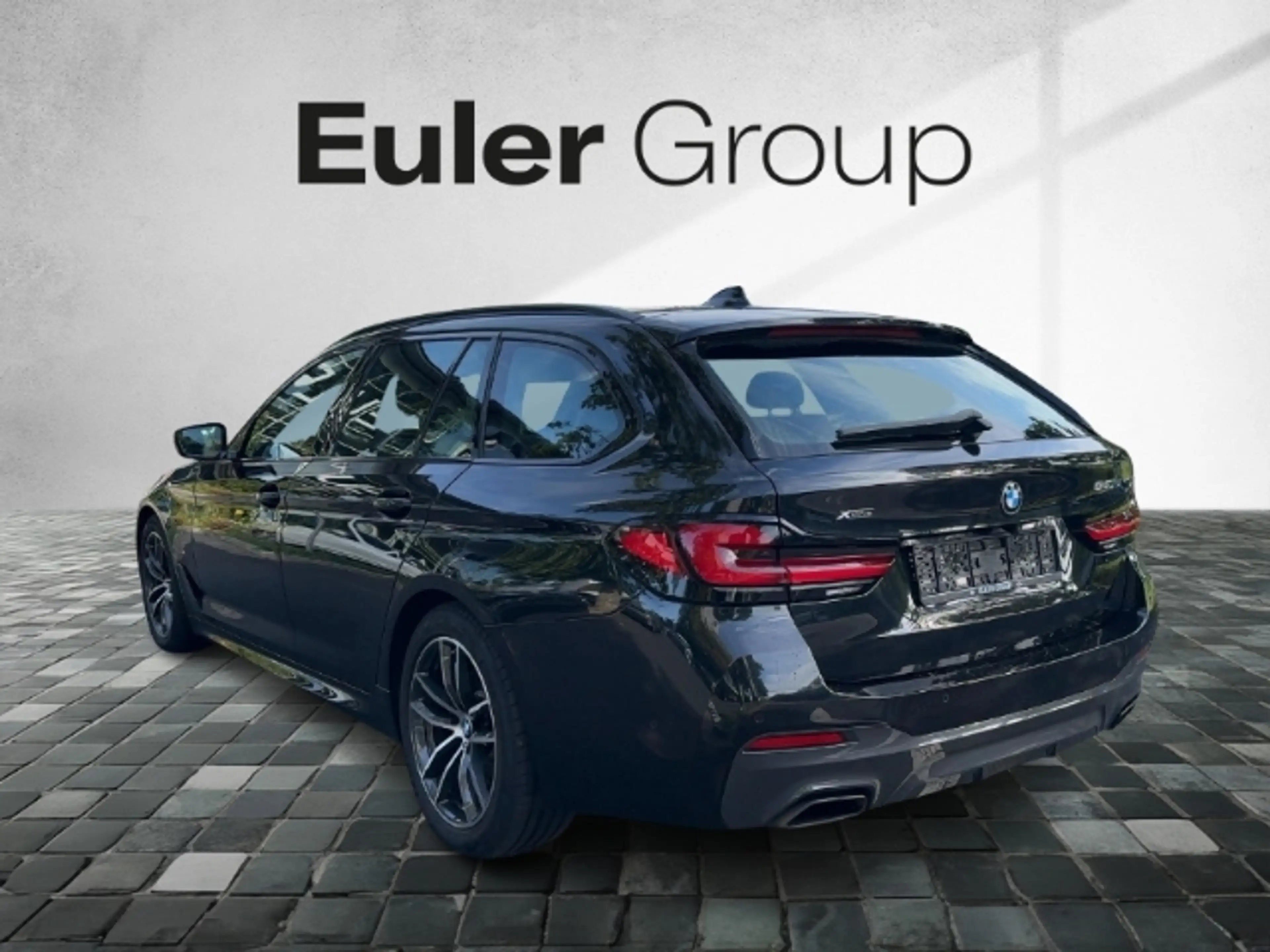BMW 540 d xDrive Touring Sportpaket Luftfederung AHK-klapp — photo 3