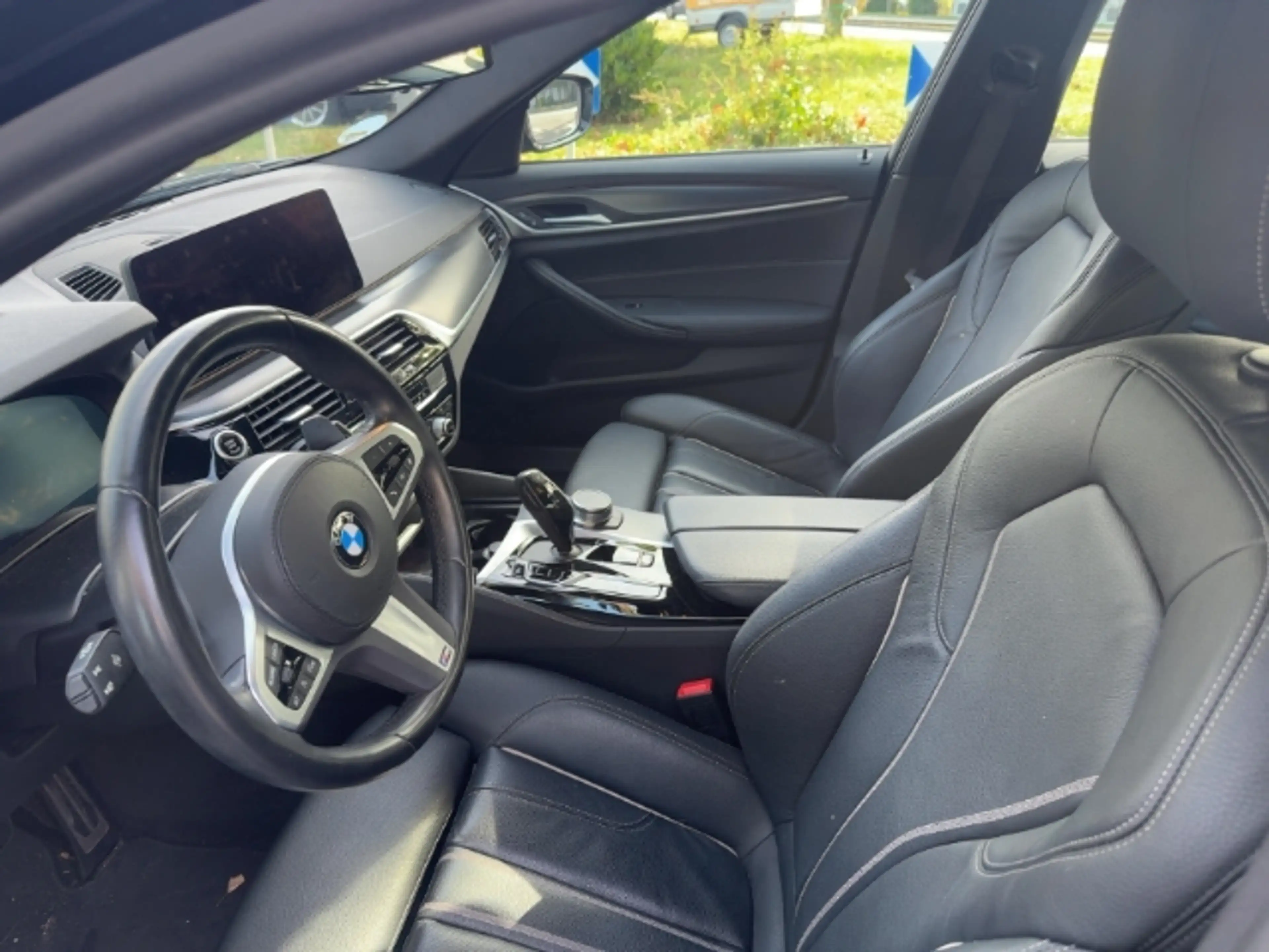 BMW 540 d xDrive Touring Sportpaket Luftfederung AHK-klapp — photo 6